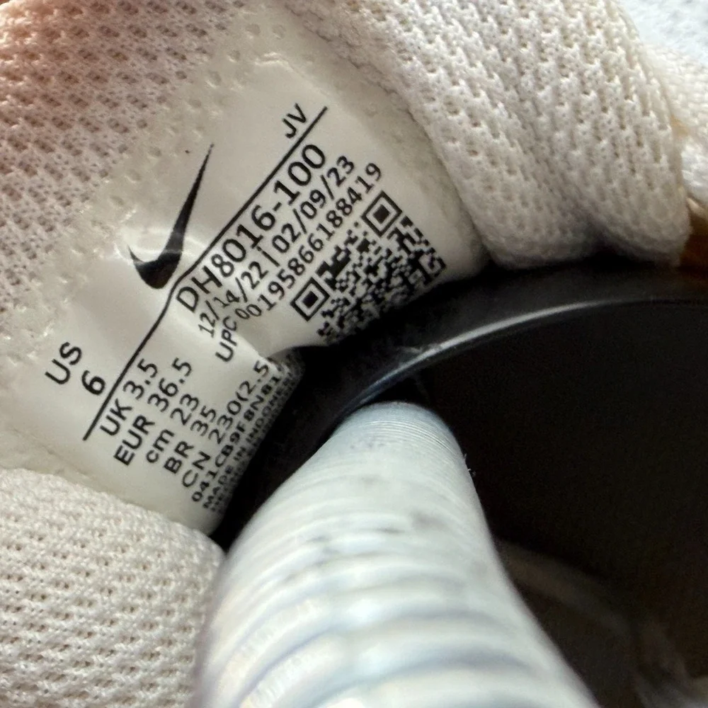 Size 6 Nike Air‎ Max 97 Low Top Off-White Womens Athletic Sneakers DH8016-100